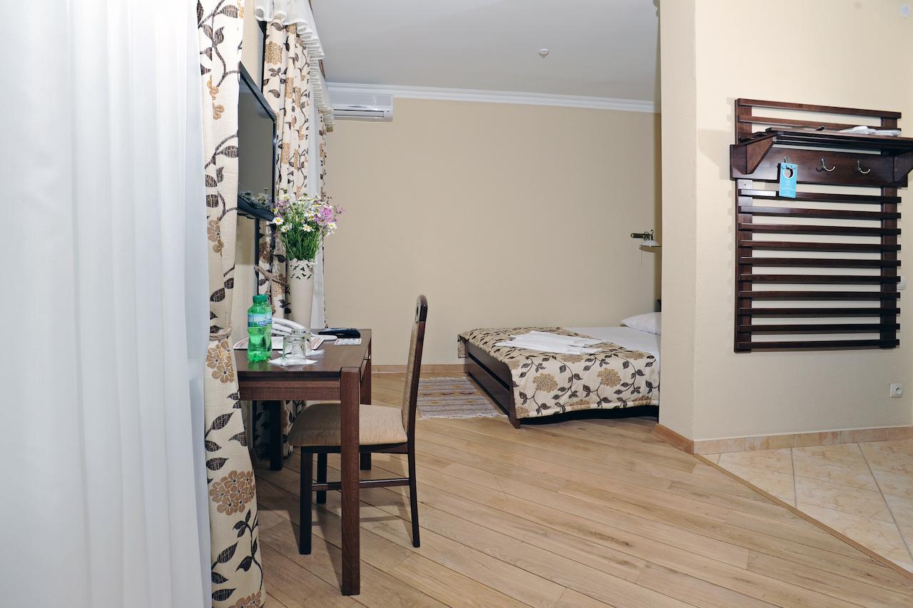 Zolota Forel Hotel Korostov Pokój zdjęcie